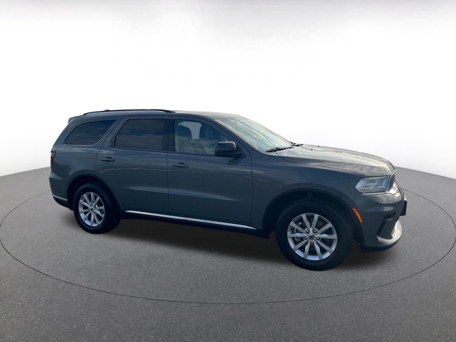 Used 2023 Dodge Durango SXT image 1