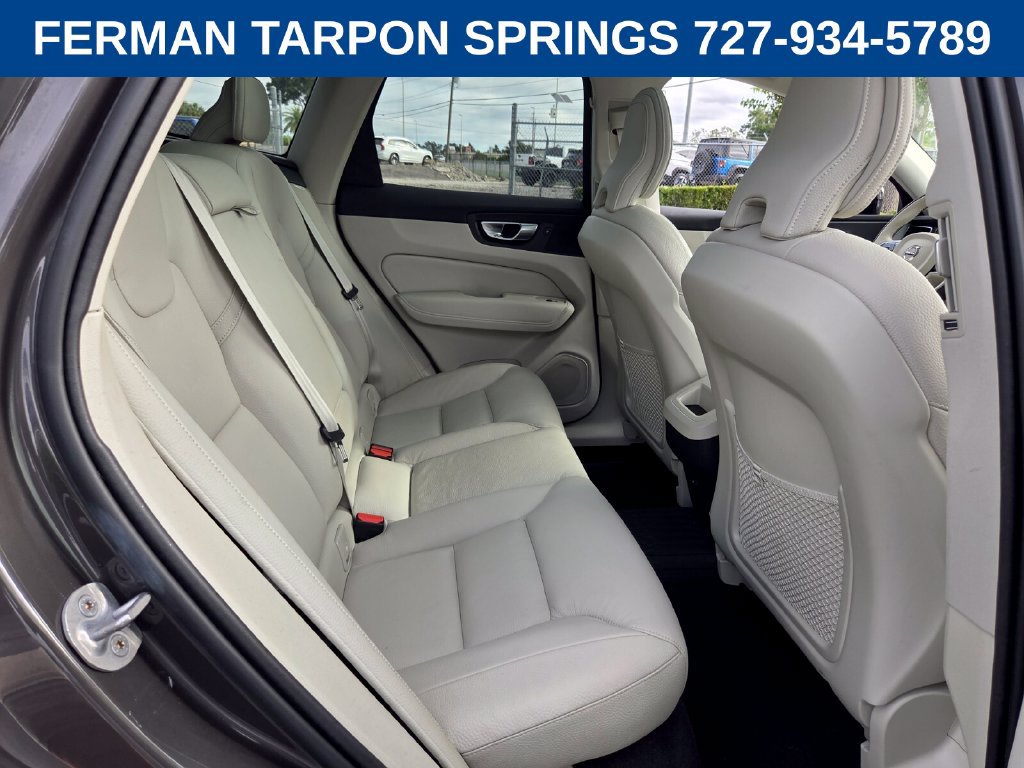 Certified 2024 Volvo XC60 B5 Plus w/ Protection Package Premier AWD/4WD image 17