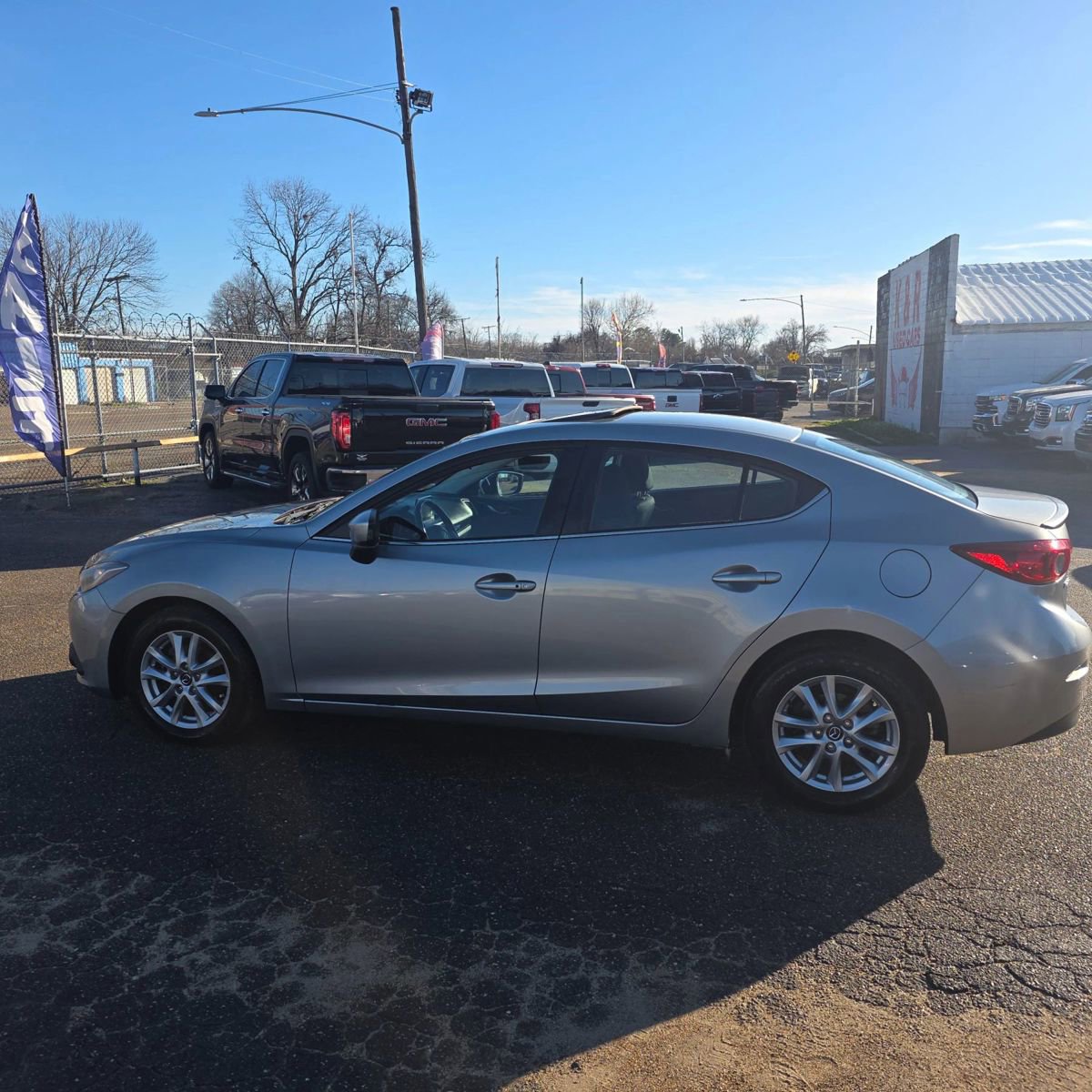 Used 2016 MAZDA MAZDA3 i Touring image 8