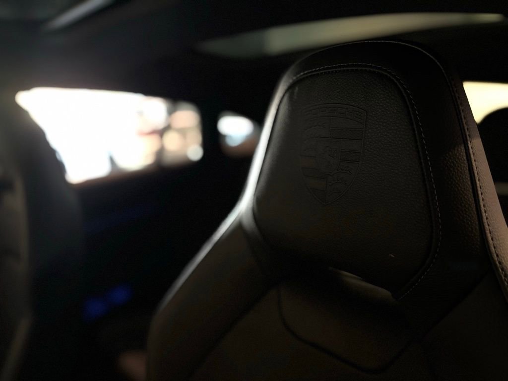 Used 2026 Porsche Panamera image 9