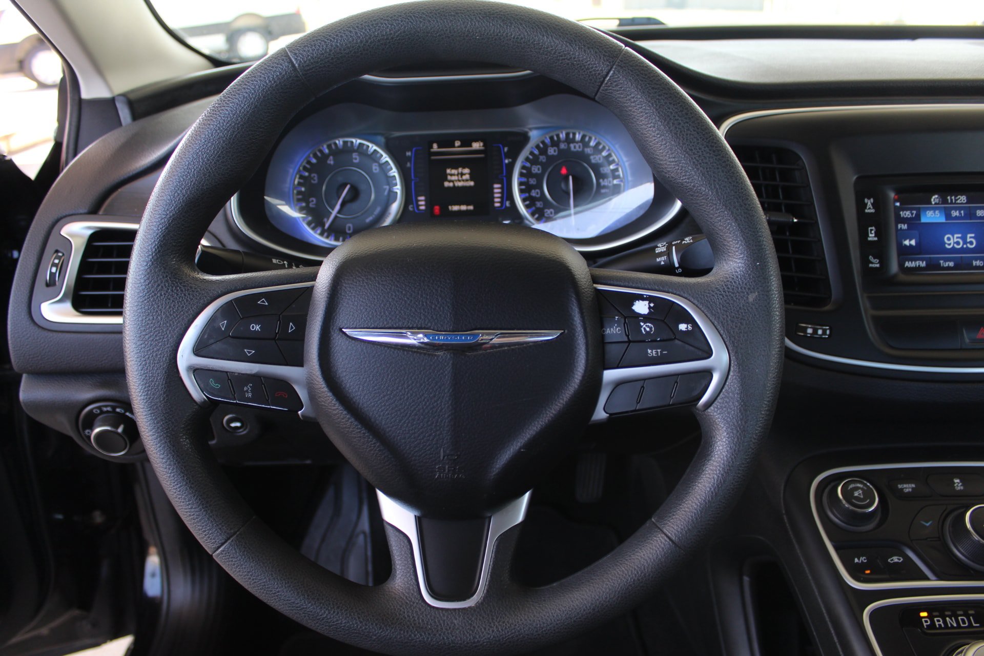 Used 2015 Chrysler 200 Limited FWD image 22
