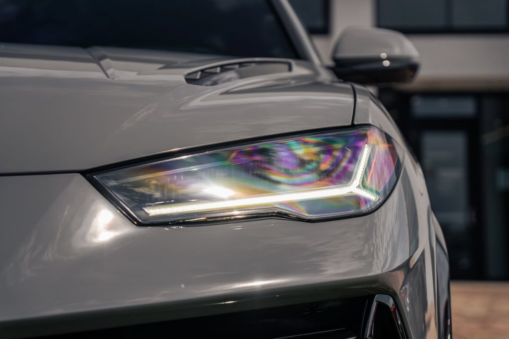 Used 2024 Lamborghini Urus Performante AWD/4WD image 11