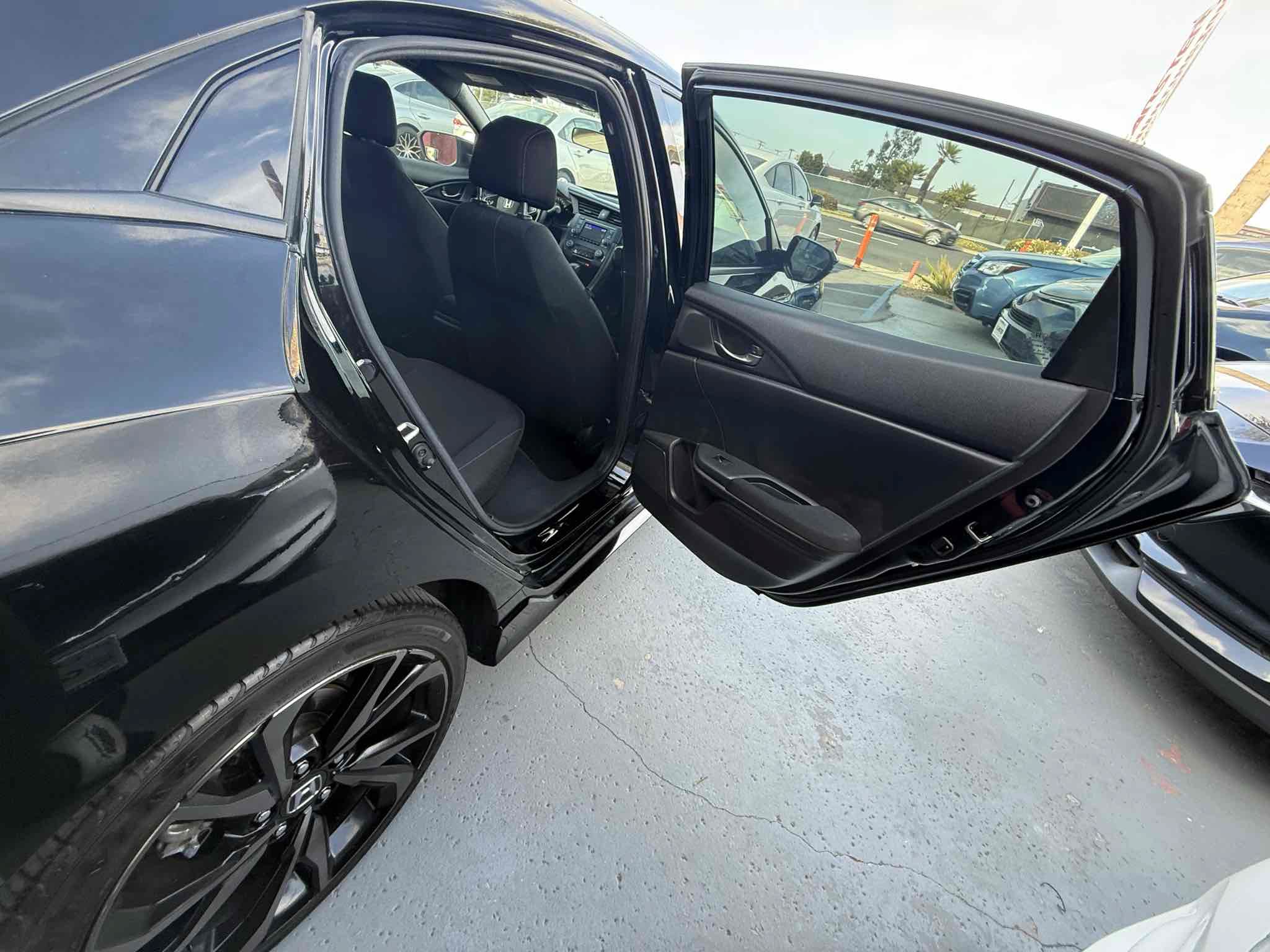 Used 2018 Honda Civic Sport image 49