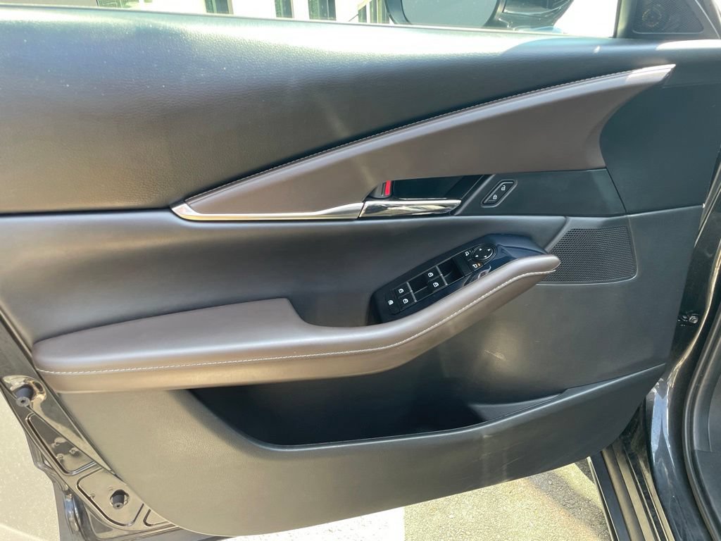Certified 2023 MAZDA CX-30 AWD 2.5 S w/ Premium Package image 11