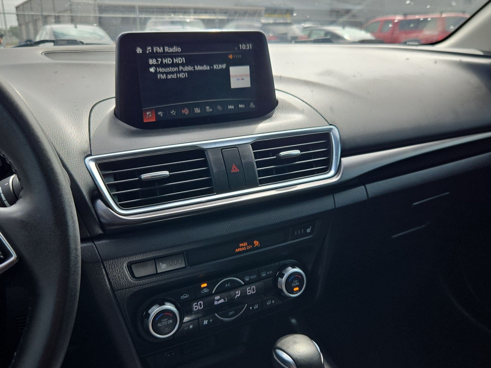 Used 2018 MAZDA MAZDA3 Grand Touring FWD image 23