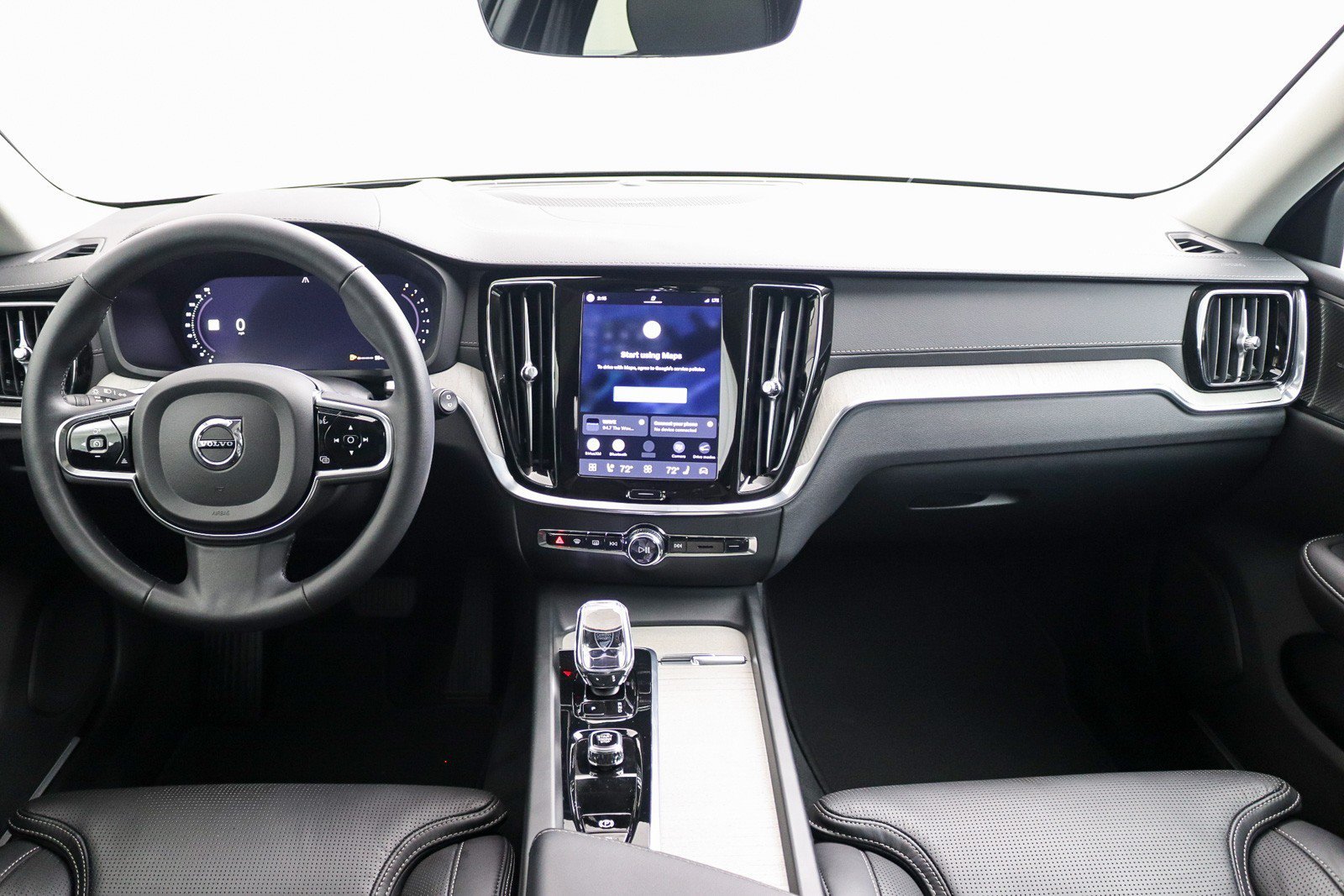 Used 2024 Volvo V60 B5 Cross Country Ultimate w/ Protection Package Premier AWD/4WD image 22