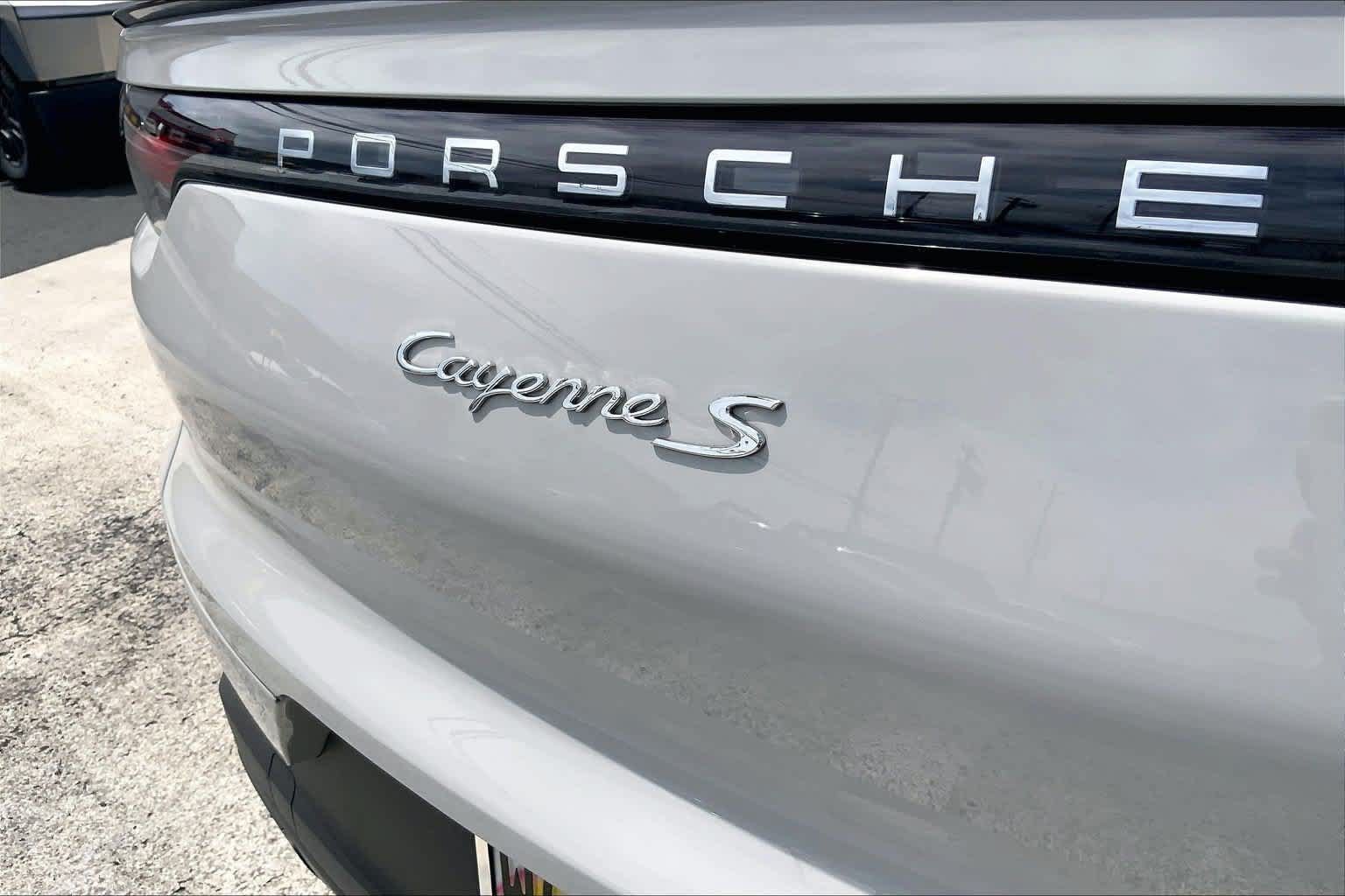 Used 2021 Porsche Cayenne S AWD/4WD image 7