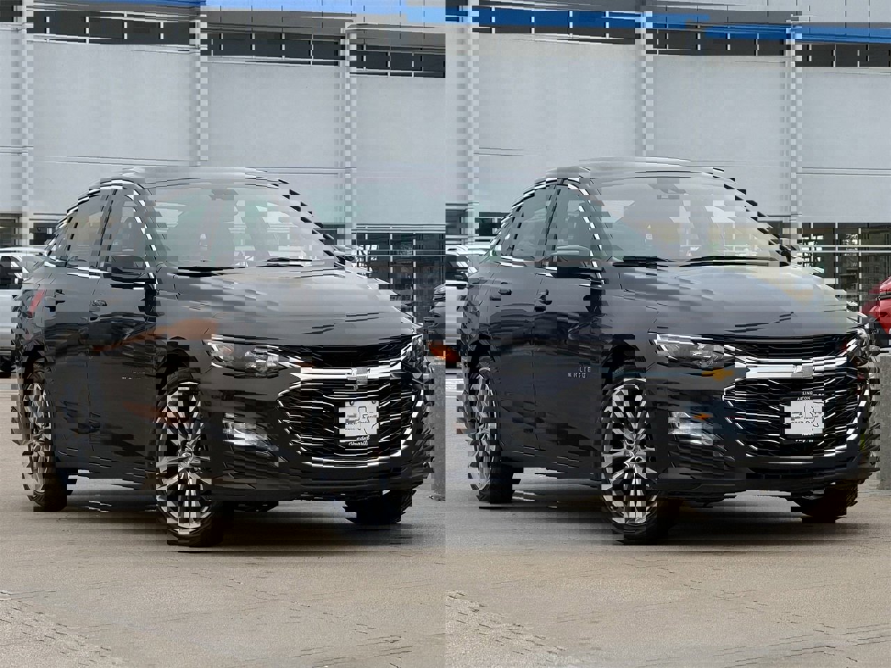 Used 2023 Chevrolet Malibu LT image 2