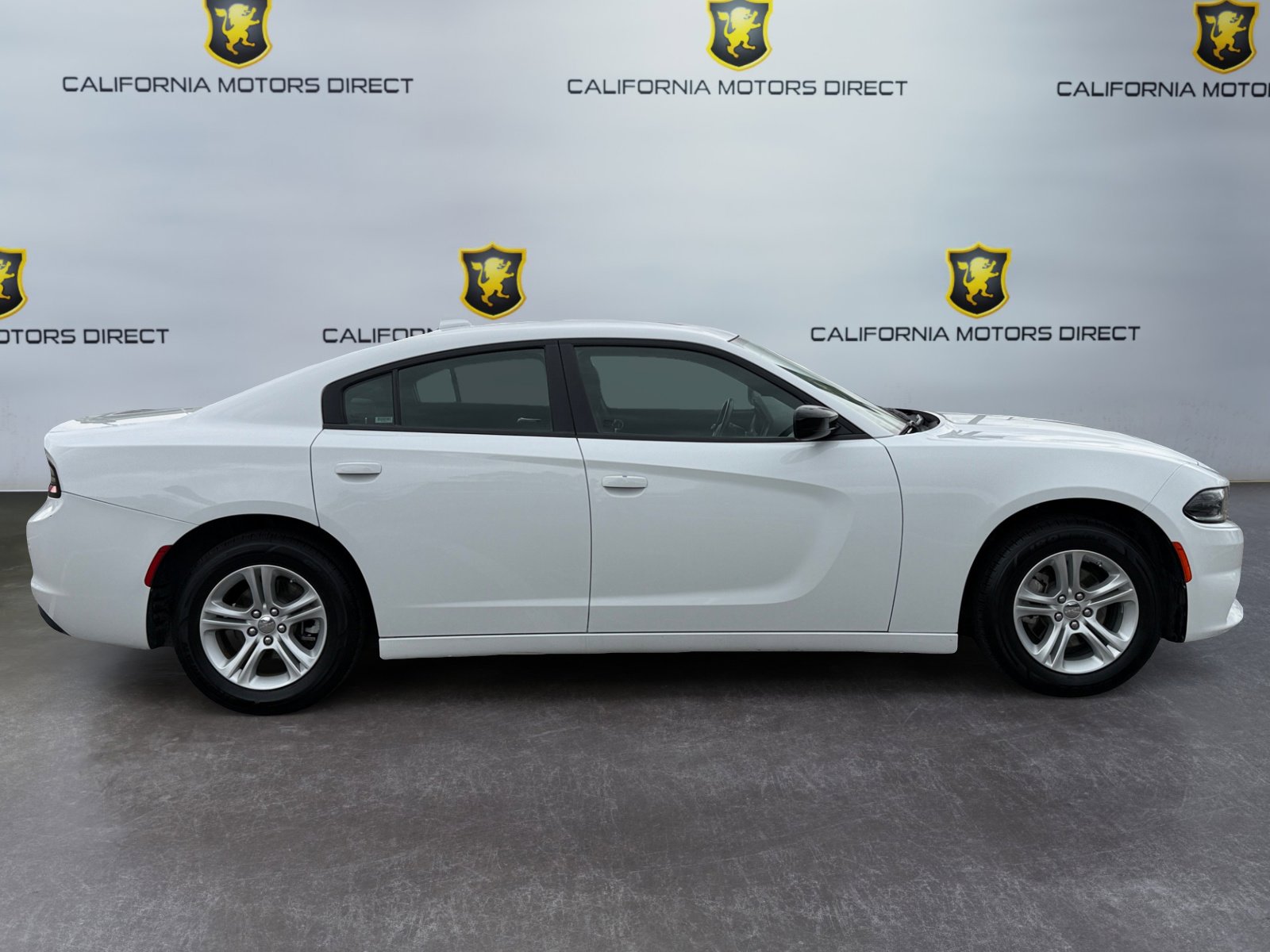 Used 2023 Dodge Charger SXT image 6