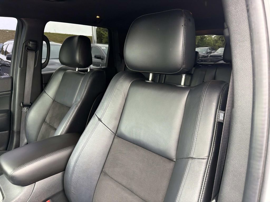 Used 2022 Jeep Grand Cherokee Laredo X AWD/4WD image 23