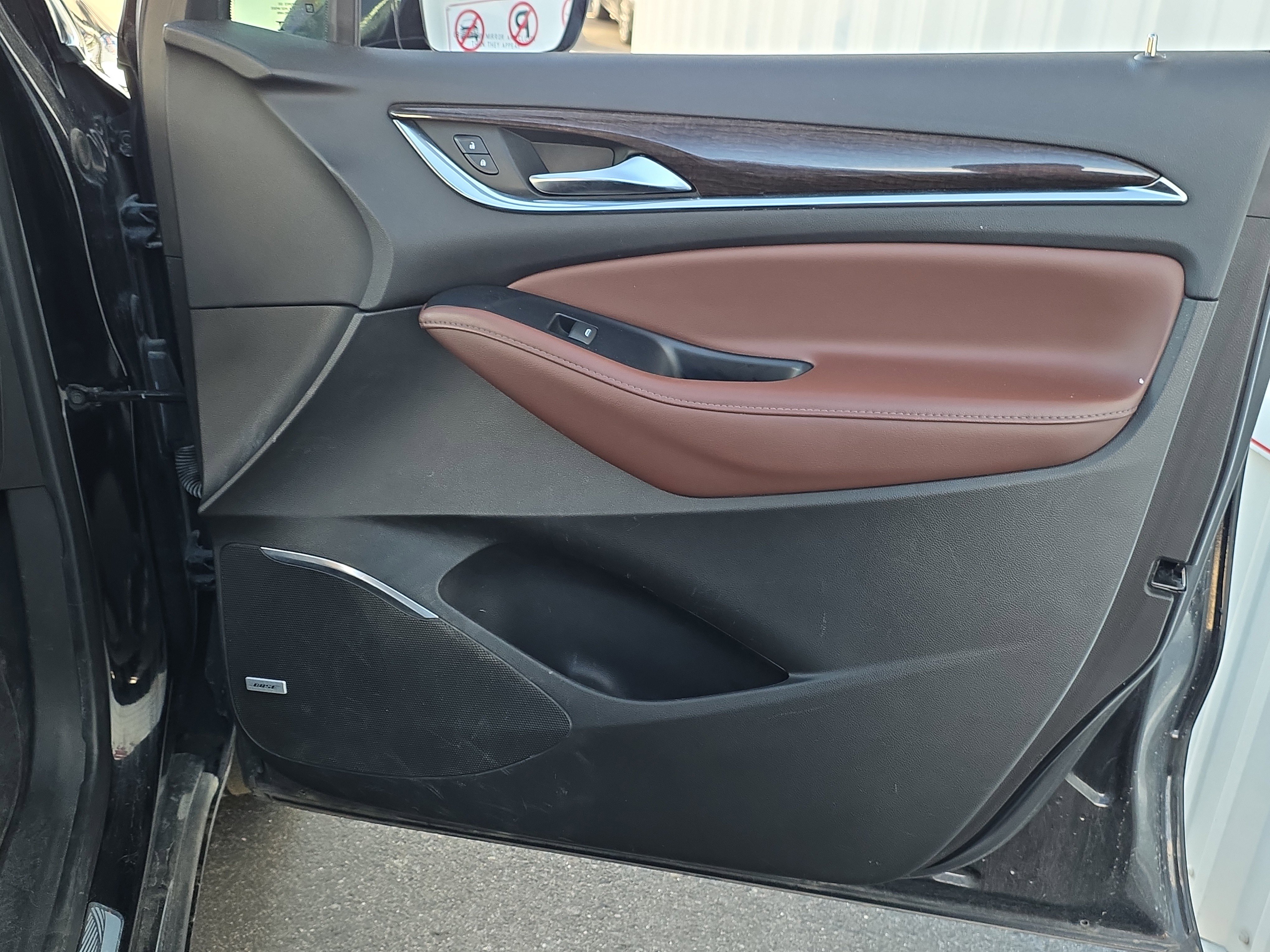 Used 2021 Buick Enclave Avenir w/ Avenir Technology Package image 36