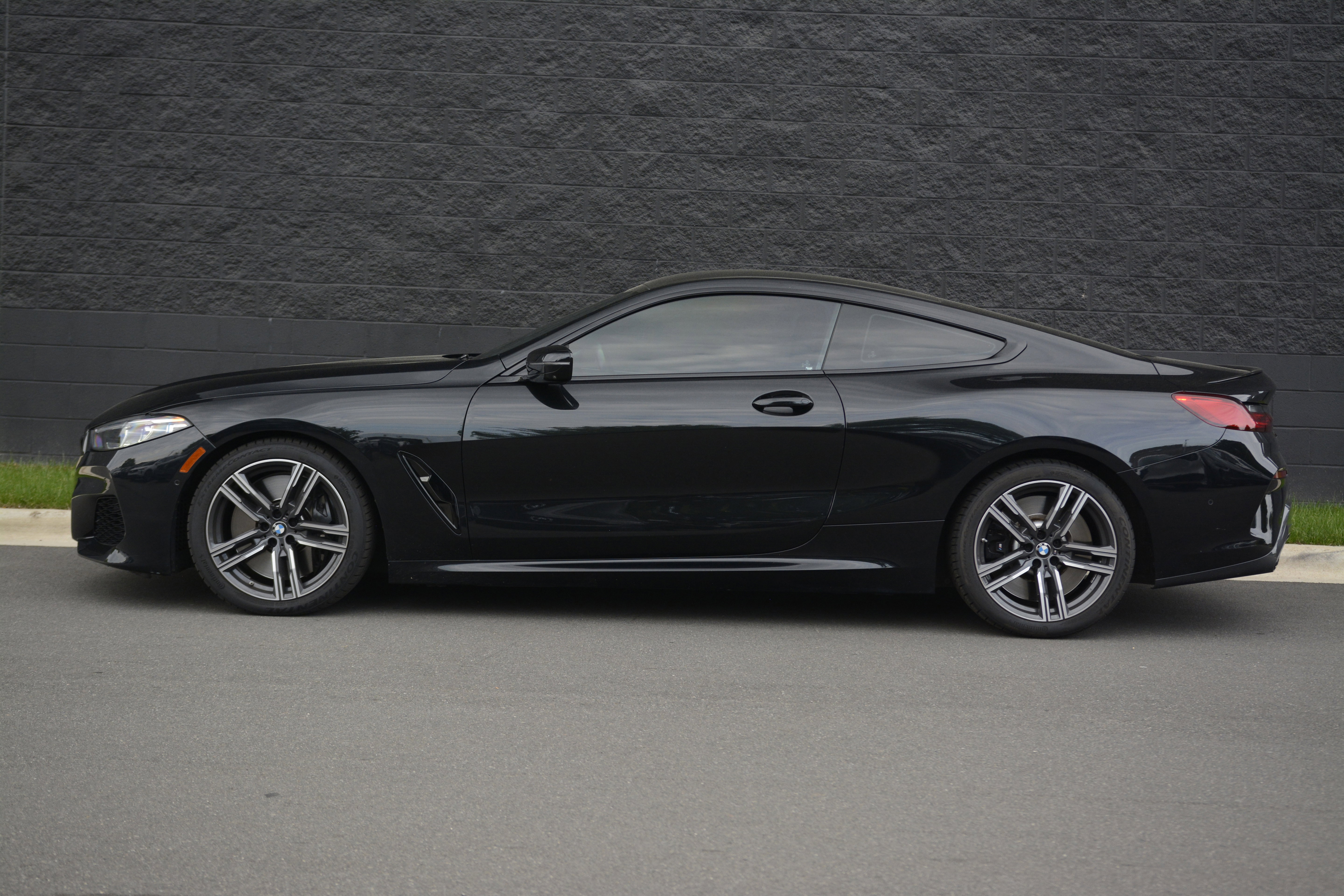 Used 2022 BMW M850i xDrive Coupe w/ Driving Assistance Package AWD/4WD image 2