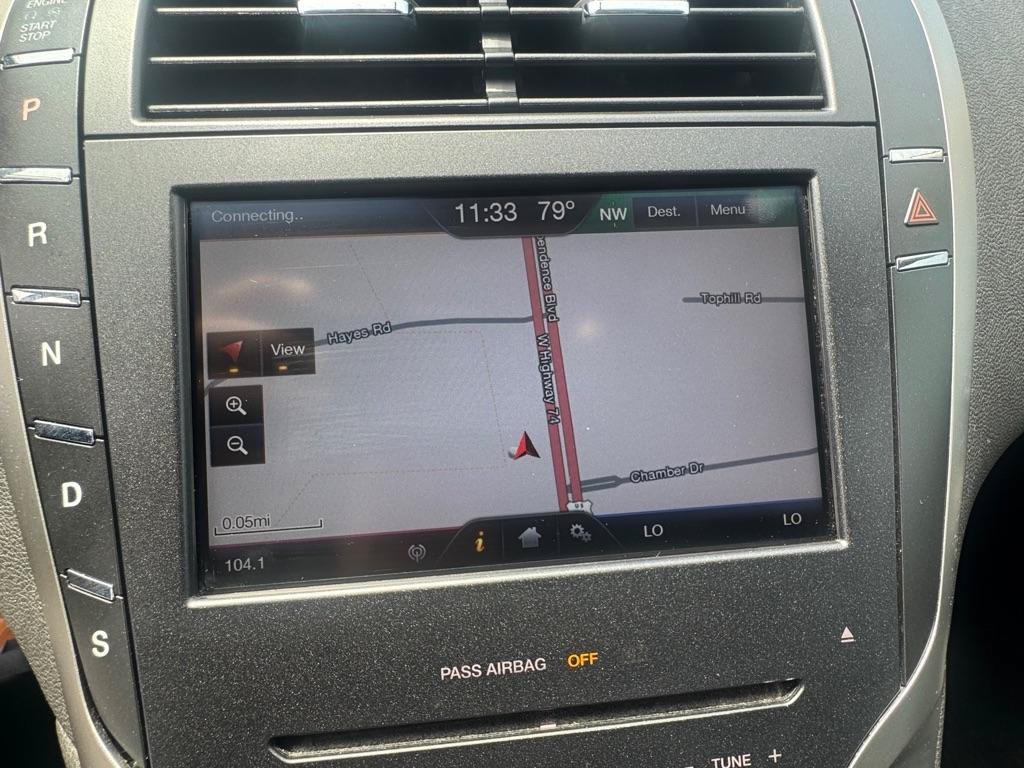 Used 2013 Lincoln MKZ FWD image 17