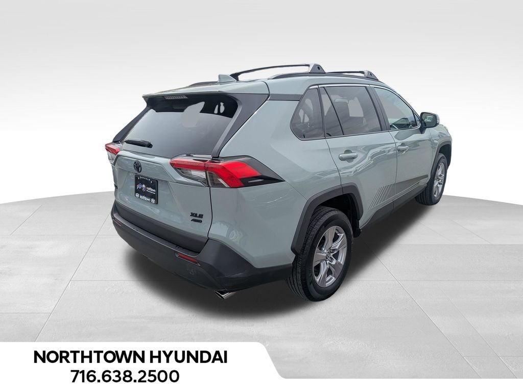 Used 2022 Toyota RAV4 XLE w/ Convenience Package AWD/4WD image 13