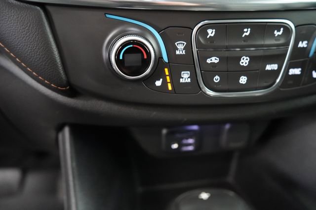 Used 2020 Chevrolet Traverse RS image 46