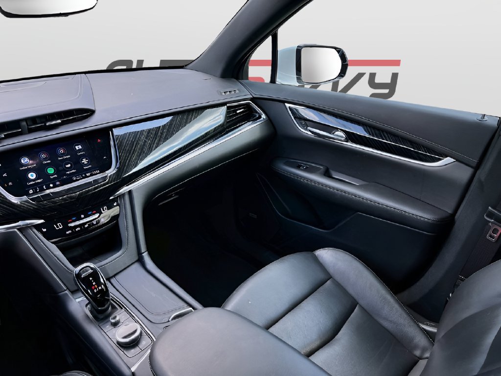 Used 2021 Cadillac XT6 Premium Luxury FWD image 25