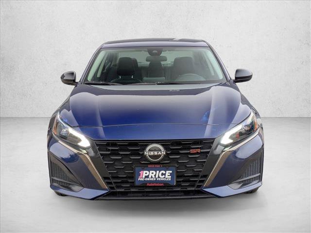 Used 2024 Nissan Altima 2.5 SR image 2