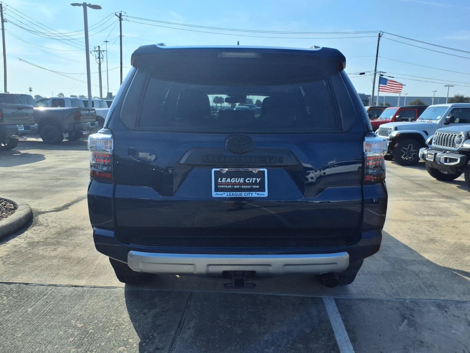Used 2024 Toyota 4Runner TRD Off-Road Premium w/ Moonroof Package AWD/4WD image 6