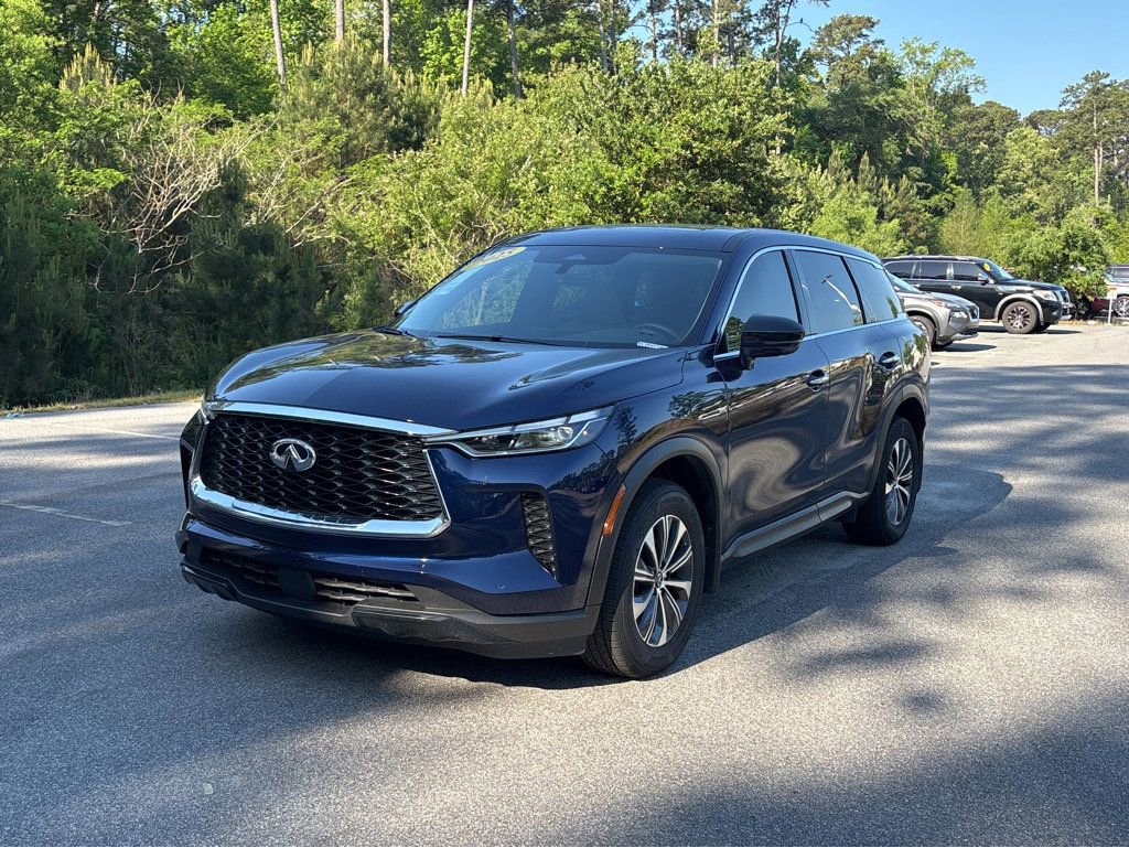 Certified 2025 INFINITI QX60 Pure w/ Cargo Package image 3