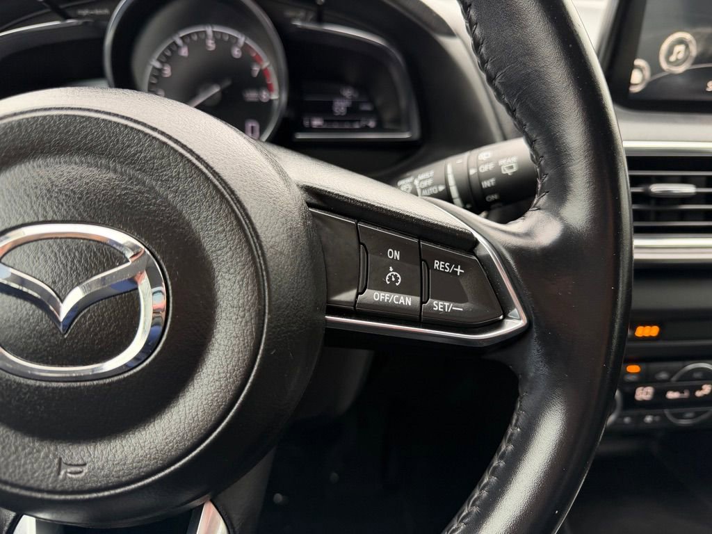 Used 2018 MAZDA MAZDA3 Grand Touring FWD image 39
