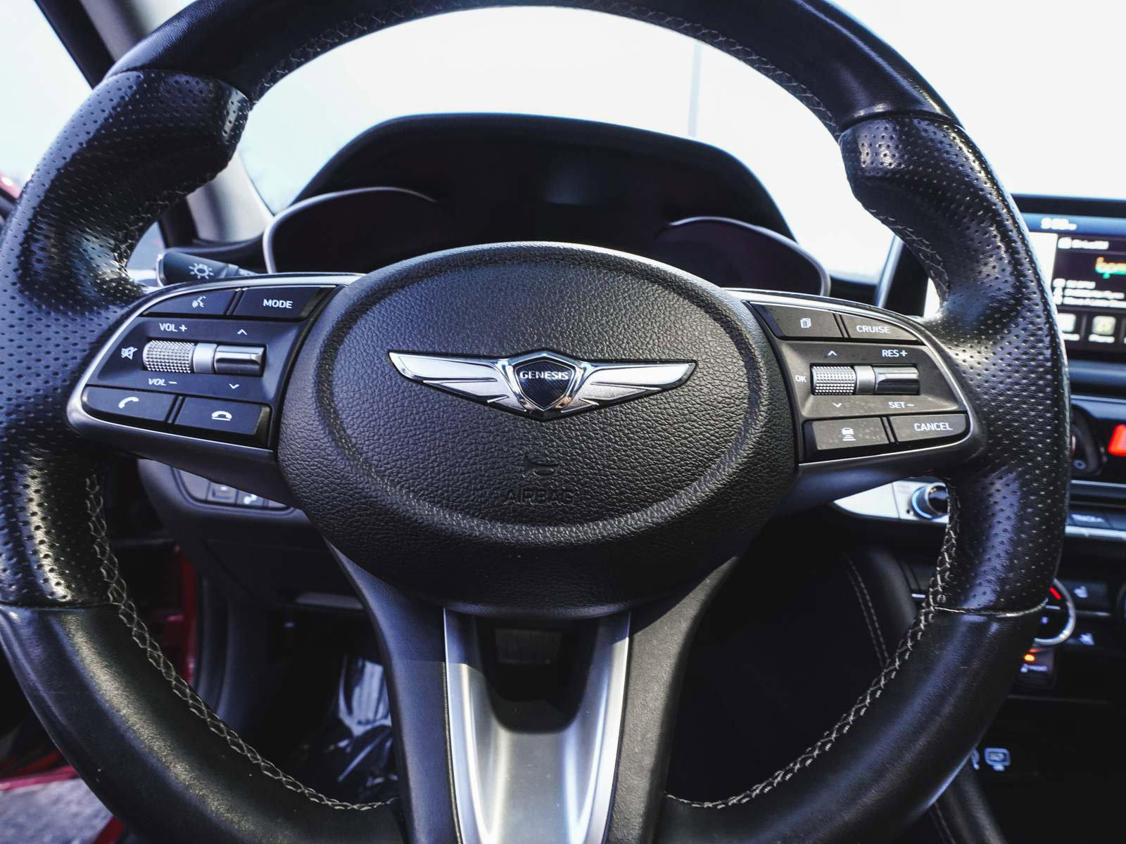 Used 2019 Genesis G70 2.0T Advanced w/ Elite Package image 25