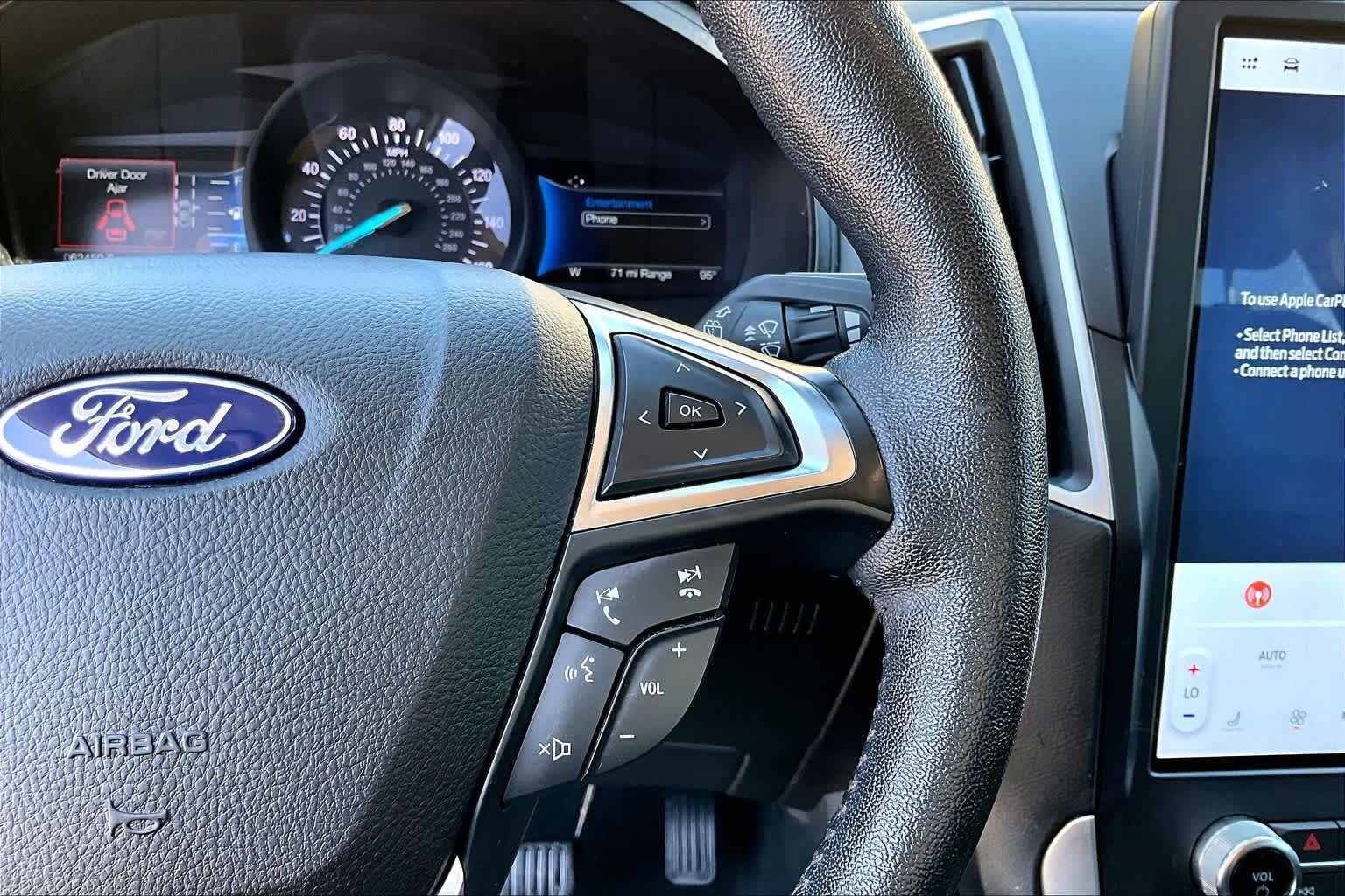 Used 2022 Ford Edge SEL AWD/4WD image 25