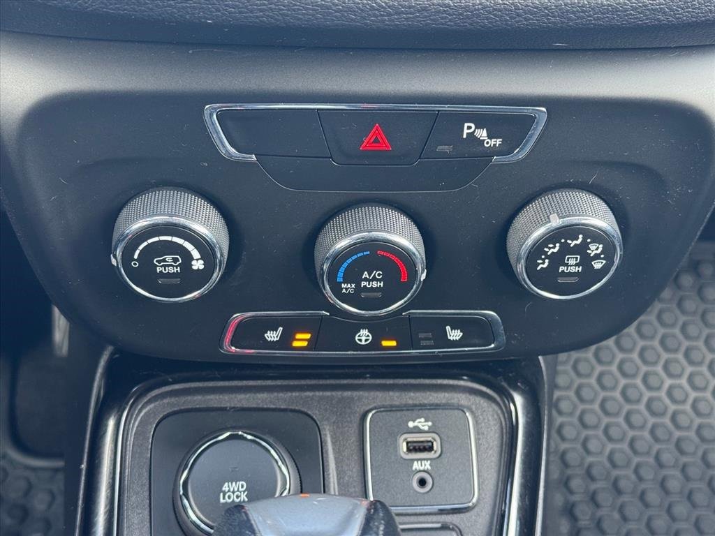Used 2018 Jeep Compass Latitude image 17