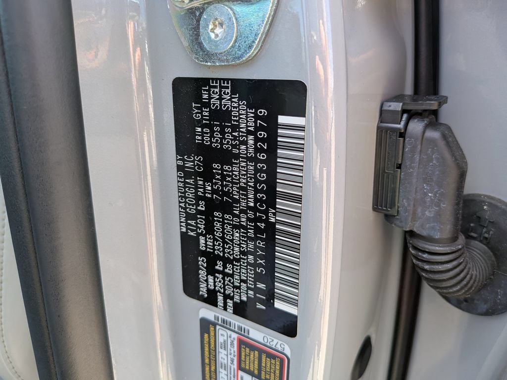 Certified 2025 Kia Sorento S w/ Panoramic Sunroof Package FWD image 38