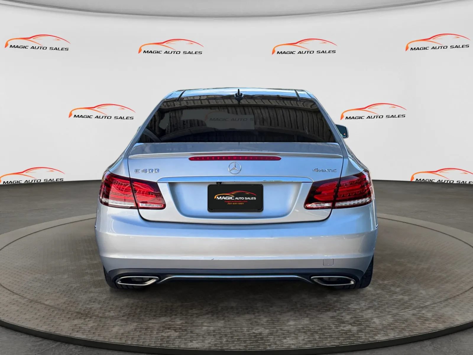 Used 2015 Mercedes-Benz E 400 4MATIC Coupe image 9