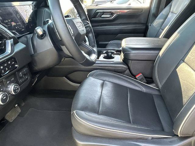 Used 2025 GMC Yukon XL Elevation AWD/4WD image 15