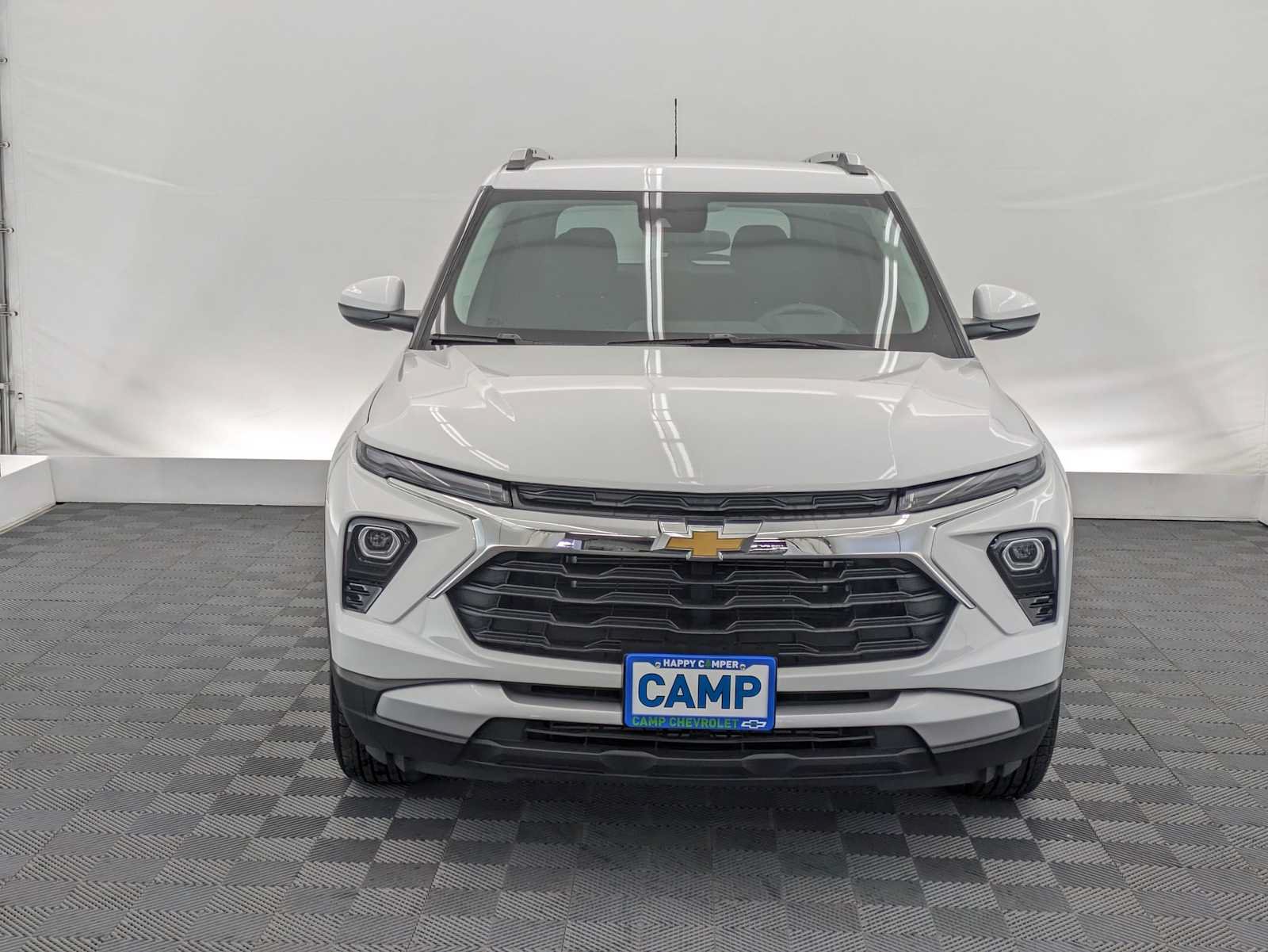 Used 2024 Chevrolet TrailBlazer LT w/ Driver Confidence Package FWD image 9