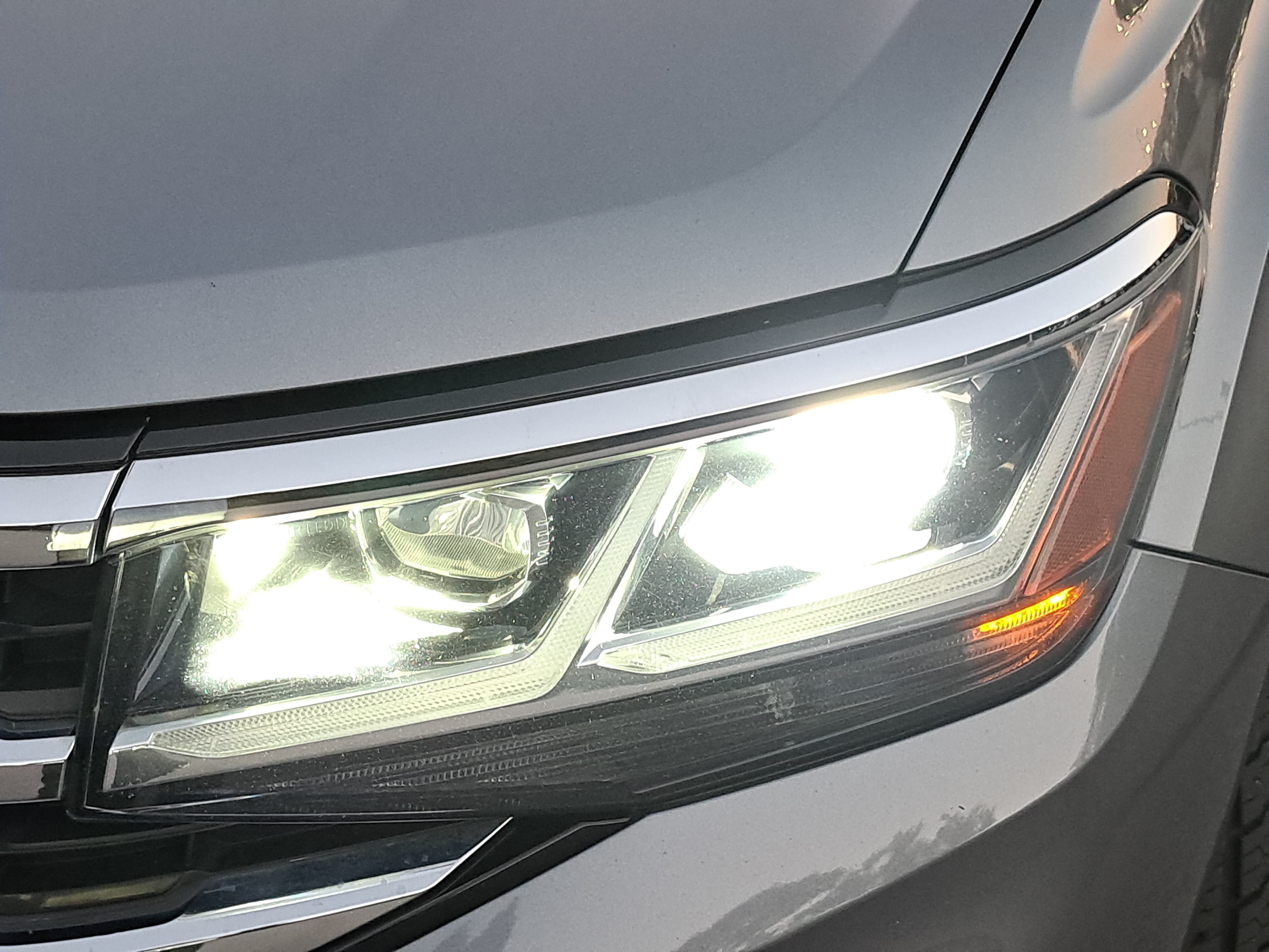 Used 2022 Volkswagen Atlas SE AWD/4WD image 32
