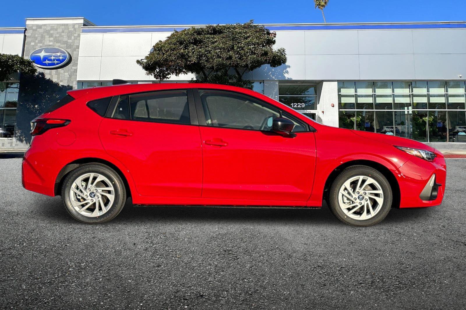 New 2025 Subaru Impreza 2.0i image 3