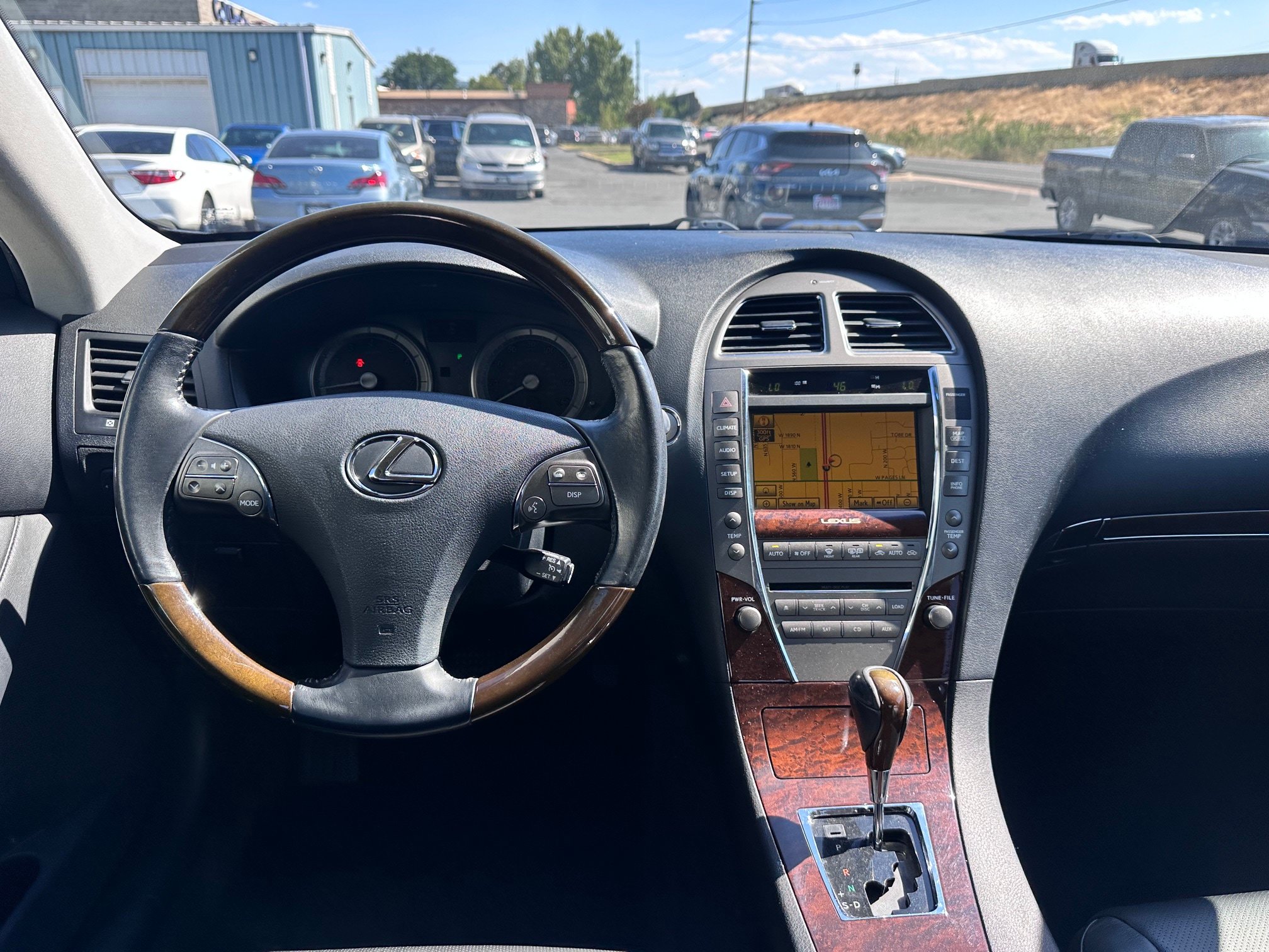 Used 2010 Lexus ES 350 FWD image 7