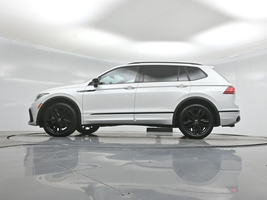 Used 2022 Volkswagen Tiguan SE R-Line FWD image 51