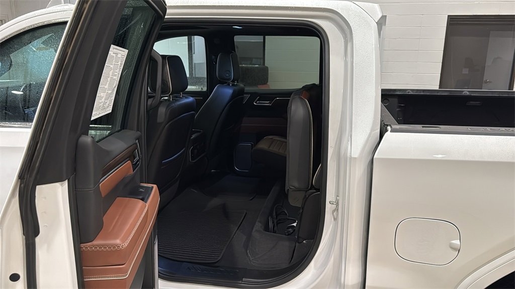 Used 2025 GMC Sierra 1500 Denali Ultimate image 20