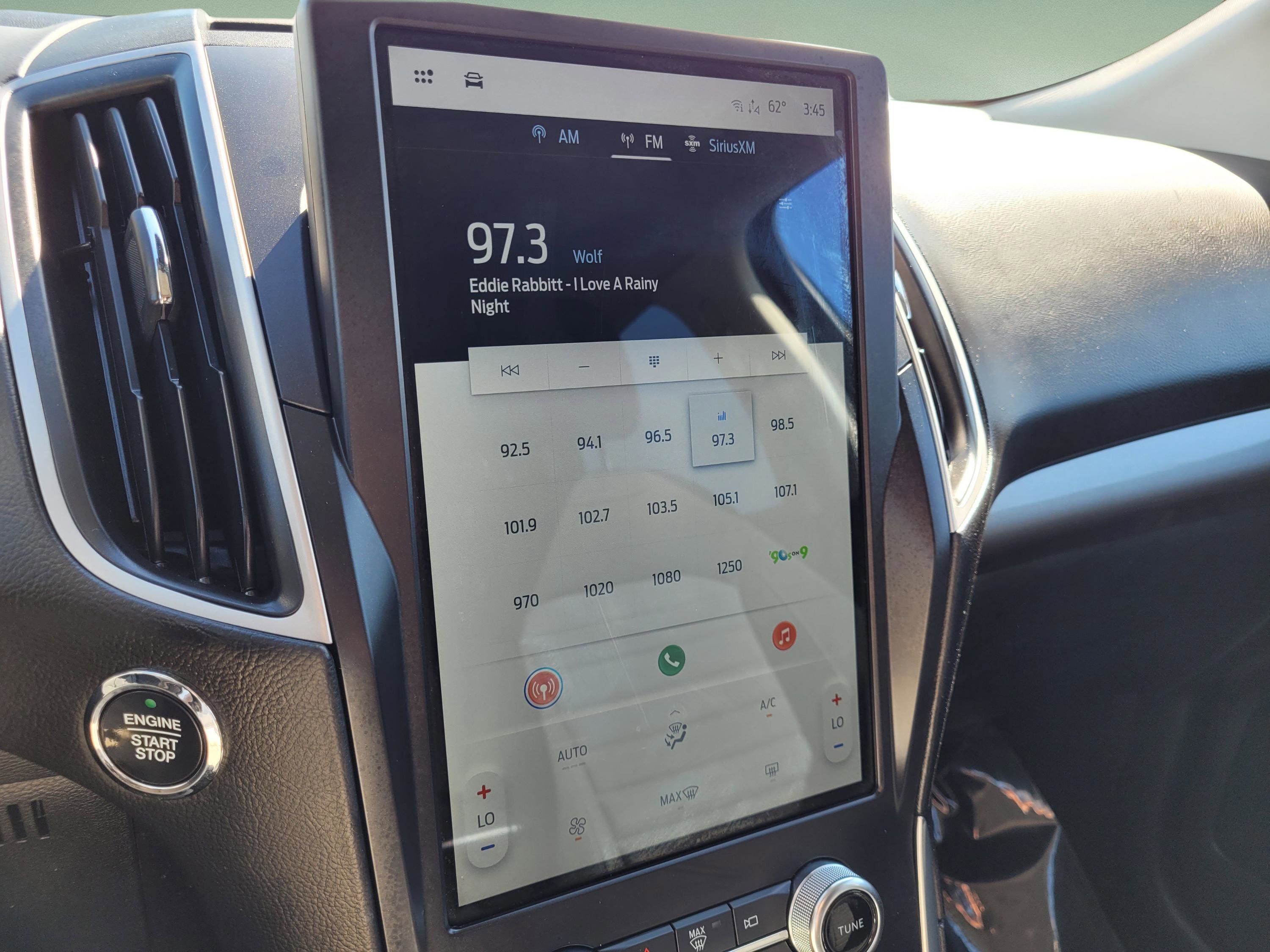 Certified 2024 Ford Edge SE w/ Cargo Accessory Package image 20