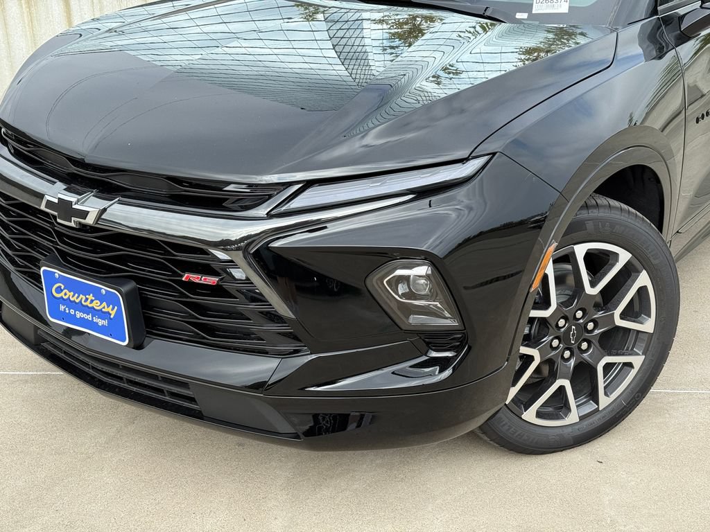 New 2026 Chevrolet Blazer RS FWD image 3
