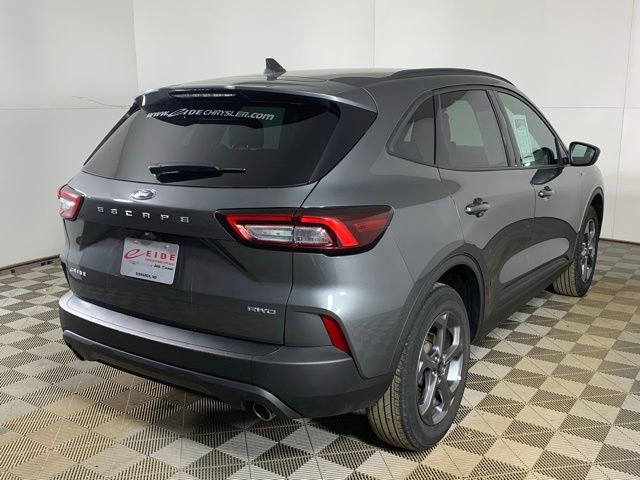 Used 2025 Ford Escape ST-Line AWD/4WD image 6