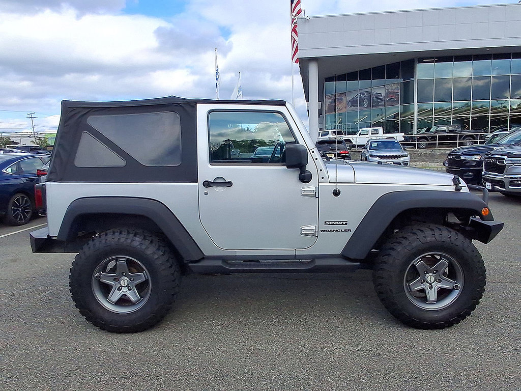 Used 2012 Jeep Wrangler Sport AWD/4WD image 32