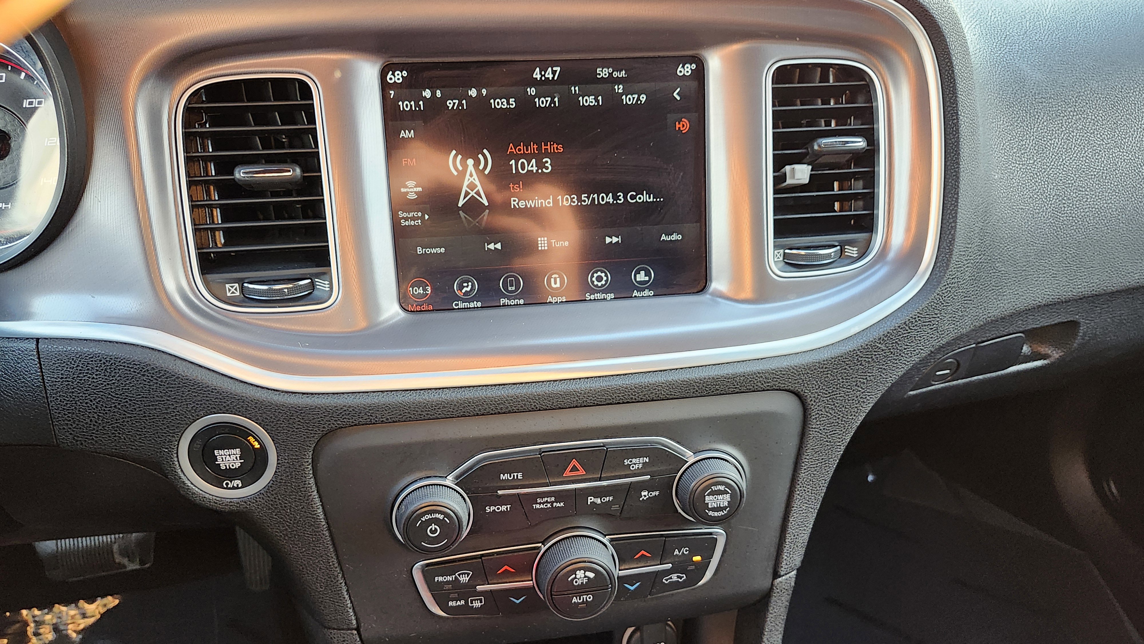 Used 2020 Dodge Charger GT image 23