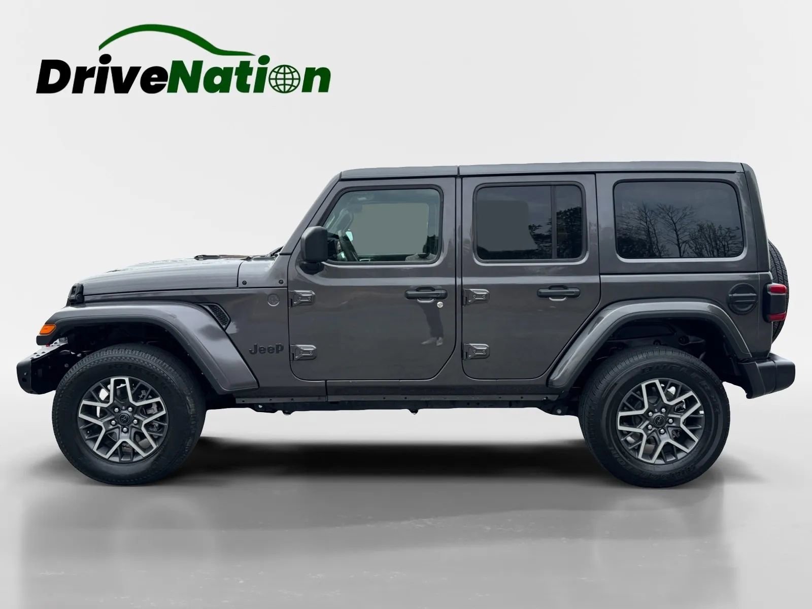 Used 2025 Jeep Wrangler Unlimited Sahara image 8