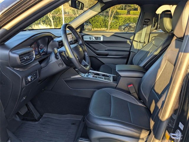 Used 2020 Ford Explorer Limited w/ Class III Trailer Tow Package image 5