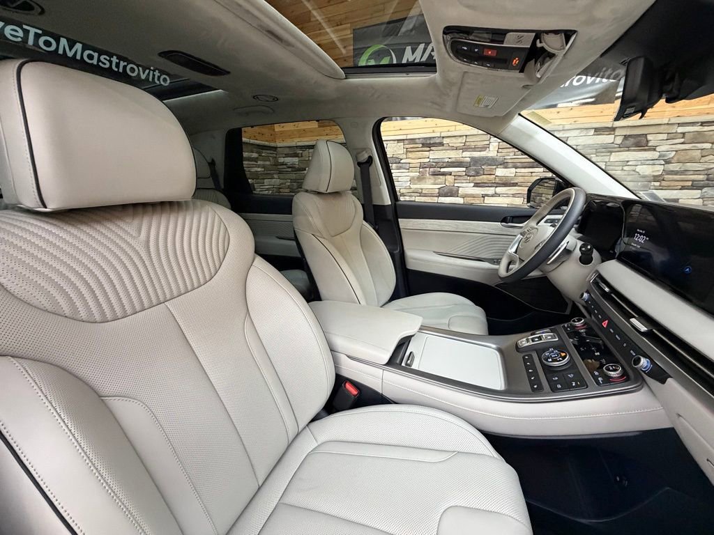 Certified 2025 Hyundai Palisade Calligraphy image 15