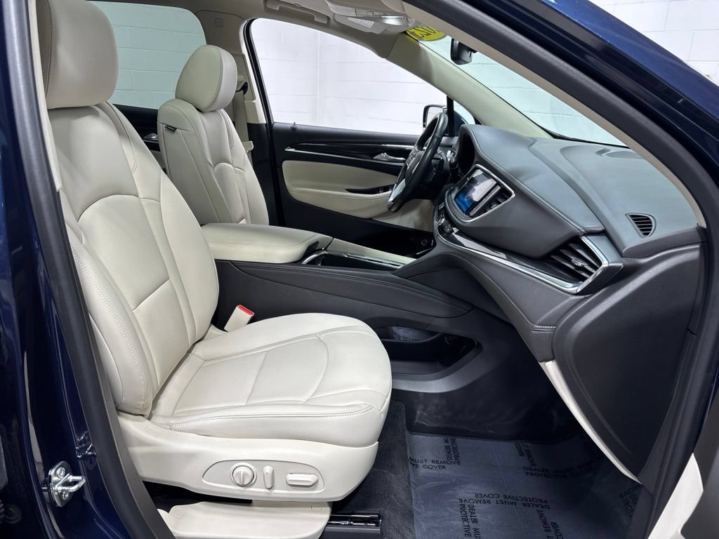Used 2023 Buick Enclave Essence w/ Experience Buick Package AWD/4WD image 12