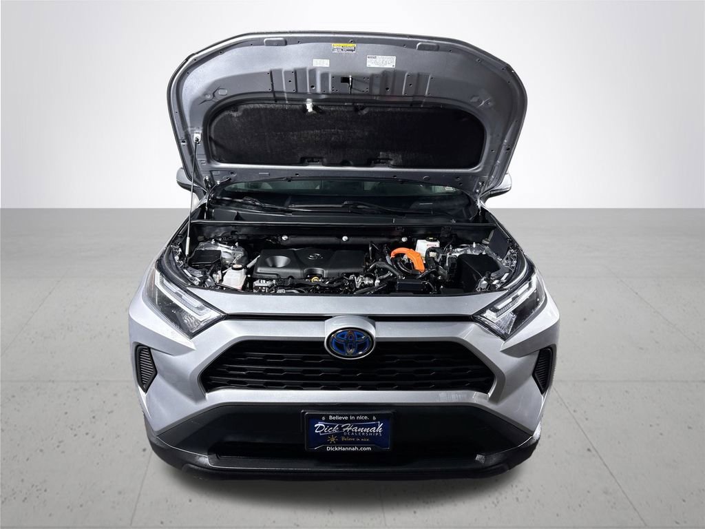 Used 2022 Toyota RAV4 XLE image 22