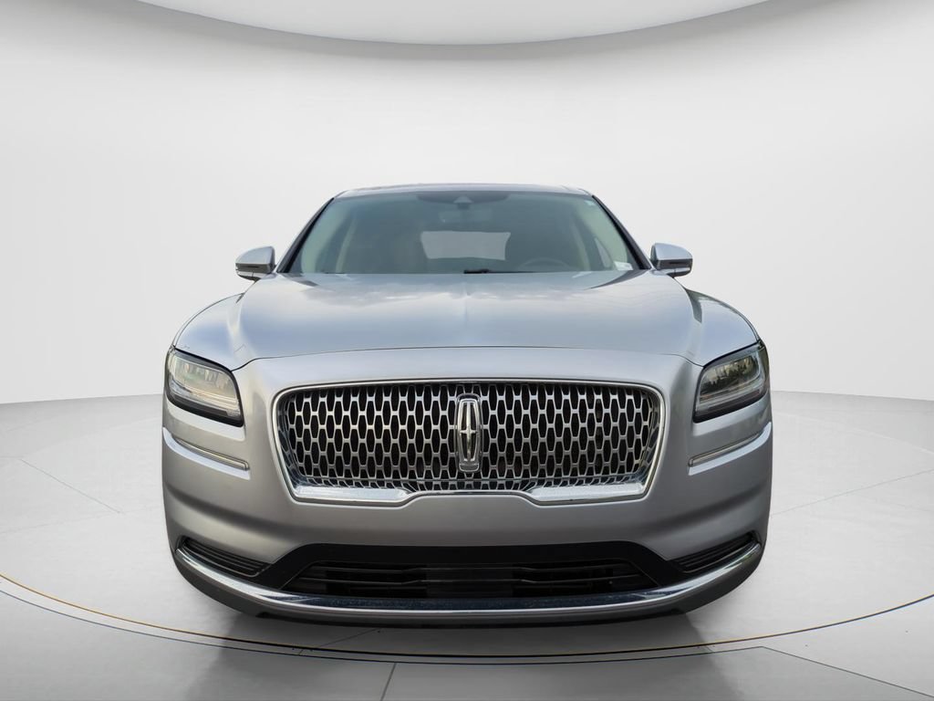 Used 2023 Lincoln Nautilus Reserve FWD image 2