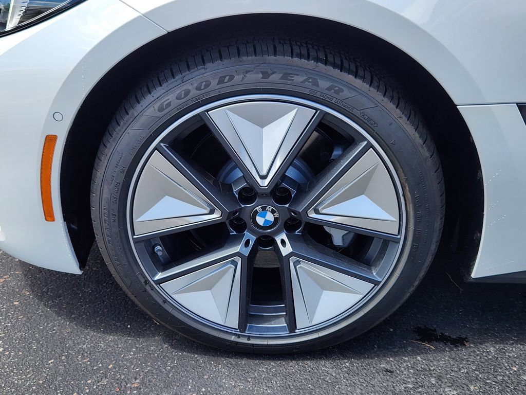 New 2026 BMW i4 xDrive40i w/ Premium Package AWD/4WD image 7