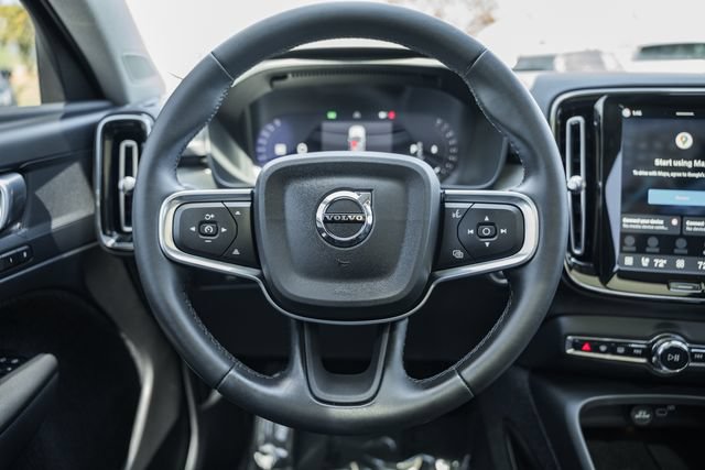Used 2024 Volvo XC40 B5 Plus w/ Climate Package AWD/4WD image 25