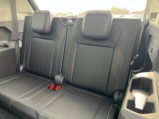 Used 2024 Volkswagen Tiguan SE image 6